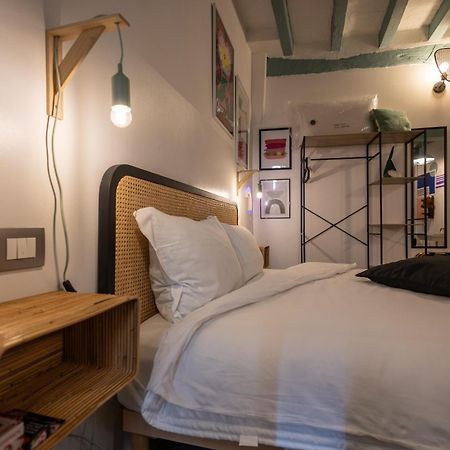La Pomposa Del Teatro Hotel Модена Екстериор снимка